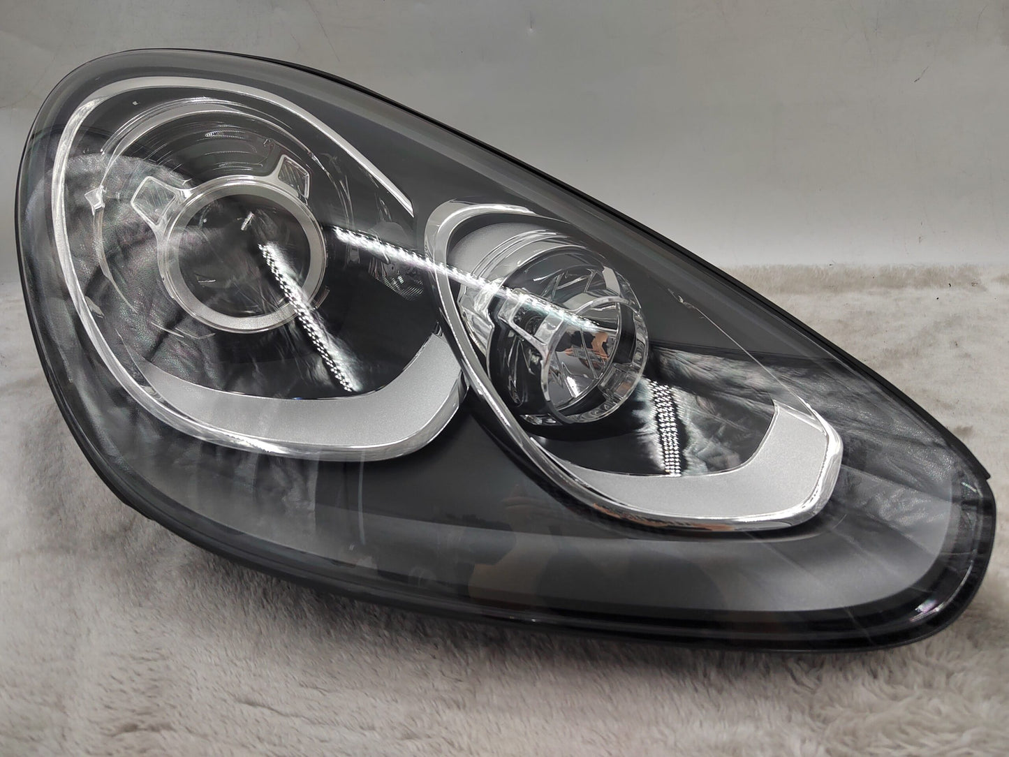 PORSCHE CAYENNE 958 2015-2018 XENON Right Hand Side HEADLIGHT ASSEMBLY