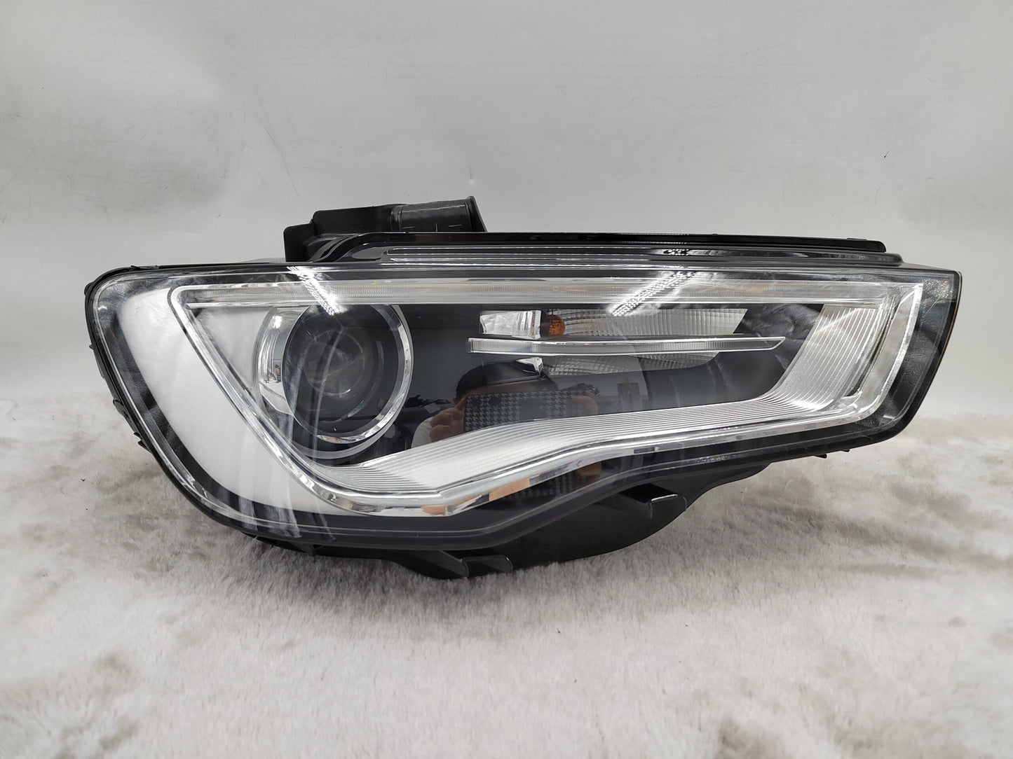 AUDI A3 8V 2013-2015 XENON Right Hand Side HEADLIGHT ASSEMBLY