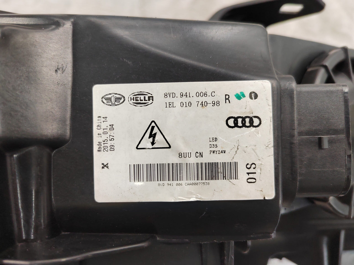 AUDI A3 8V 2013-2015 XENON Right Hand Side HEADLIGHT ASSEMBLY