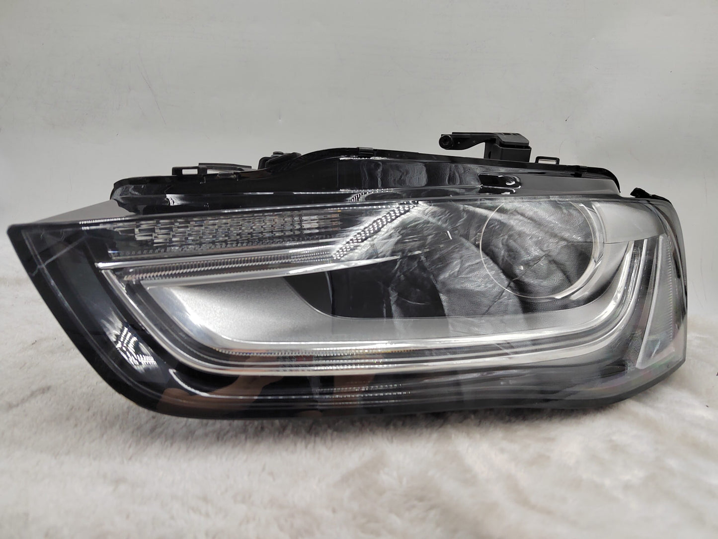 AUDI A4 B8 2011-2014 XENON Left Hand Side HEADLIGHT ASSEMBLY