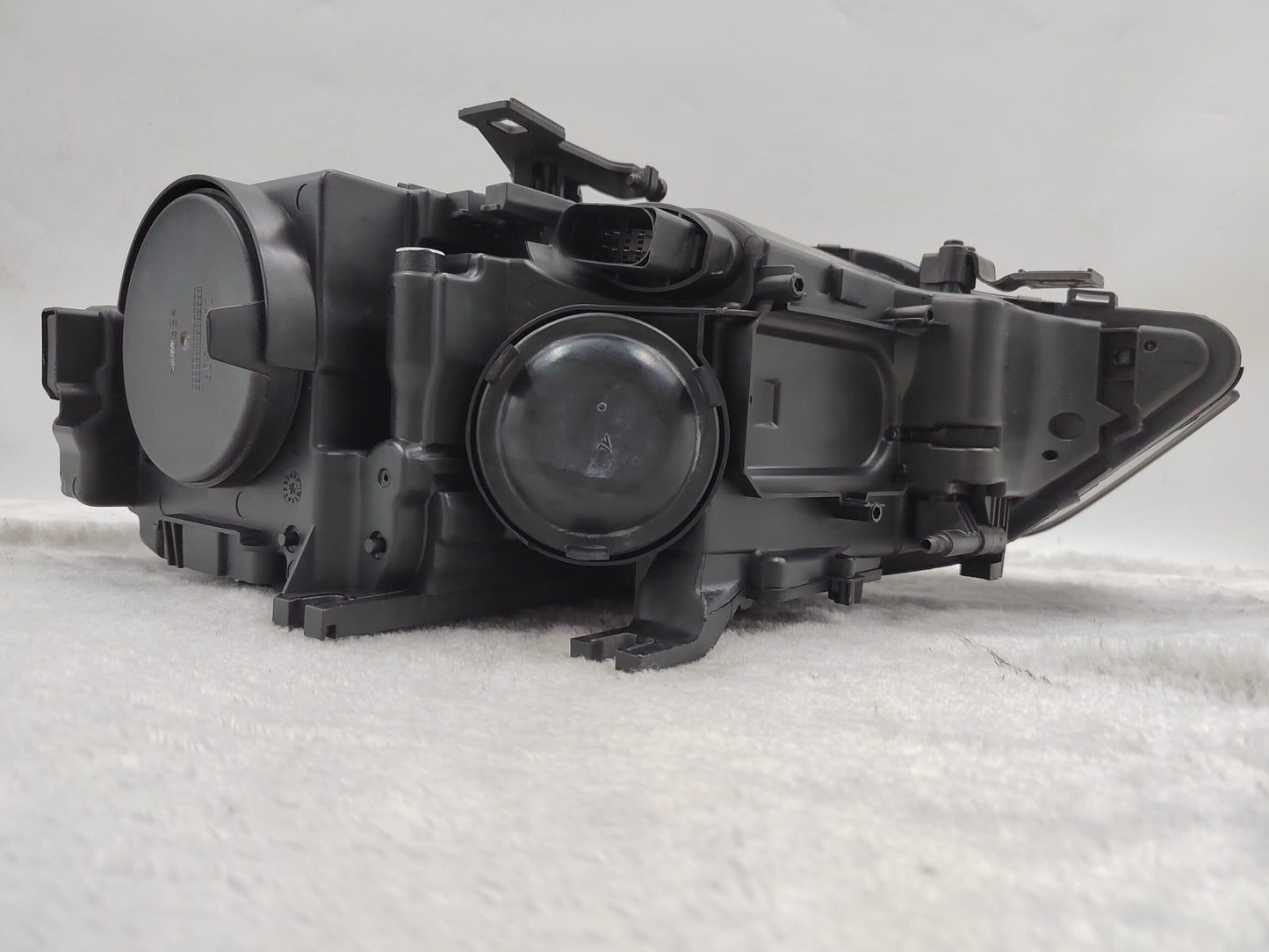 AUDI A4 B8 2011-2014 XENON Left Hand Side HEADLIGHT ASSEMBLY
