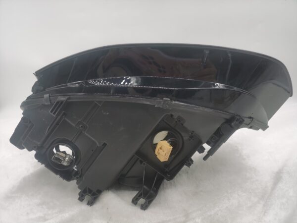 Audi A4 B8 2011-2014 XENON RIGHT HAND SIDE HEADLIGHT ASSEMBLY