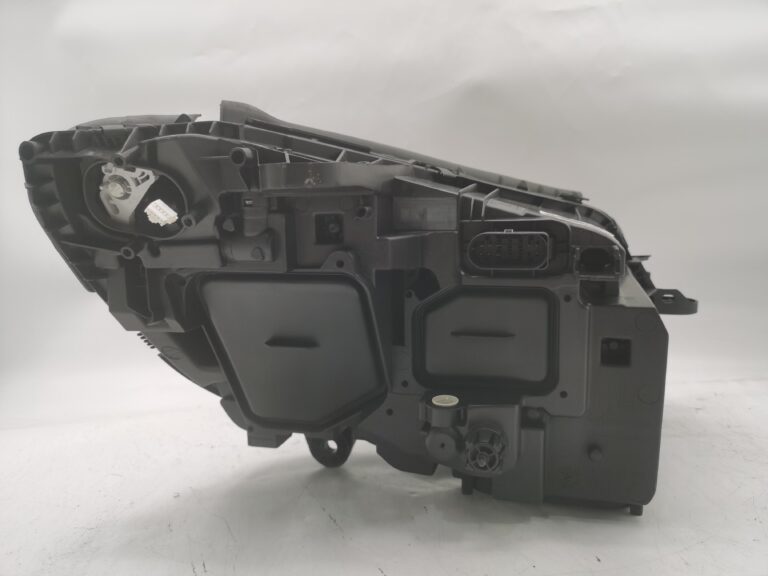 Mercedes-Benz C-CLASS W205 2014-2017 C200 LED Left Hand Side Headlight Assembly