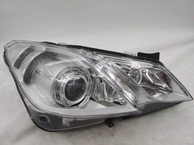 Mercedes-Benz E-CLASS W207 2009-2012 XENON Right Hand Side HEADLIGHT ASSEMBLY