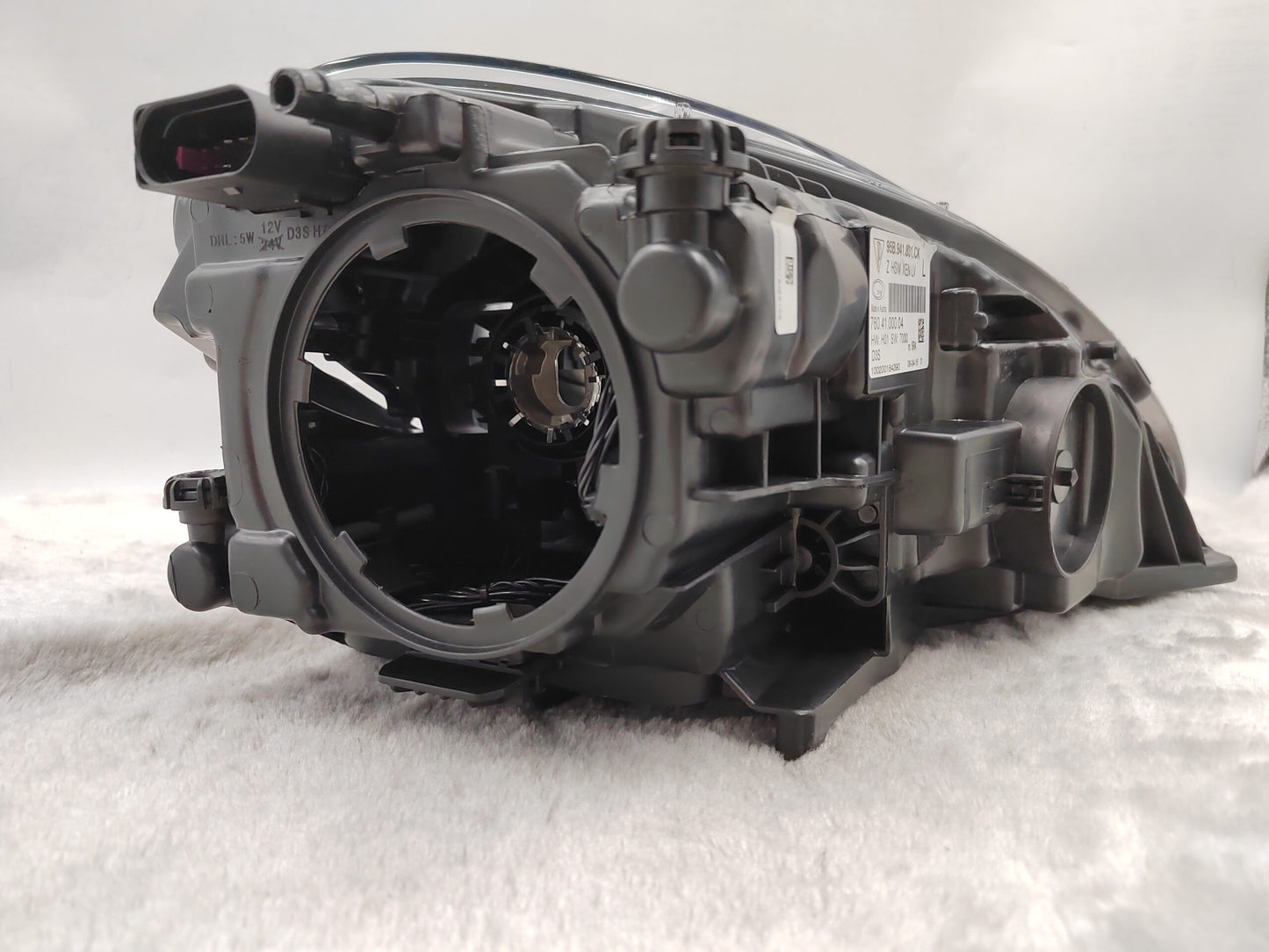 PORSCHE MACAN 2014-2018 XENON Left Hand Side HEADLIGHT ASSEMBLY