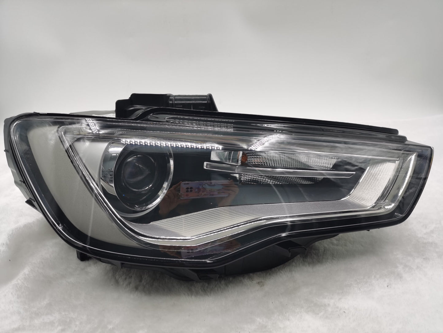 AUDI A3 8V 2013-2015 XENON Right Hand Side HEADLIGHT ASSEMBLY