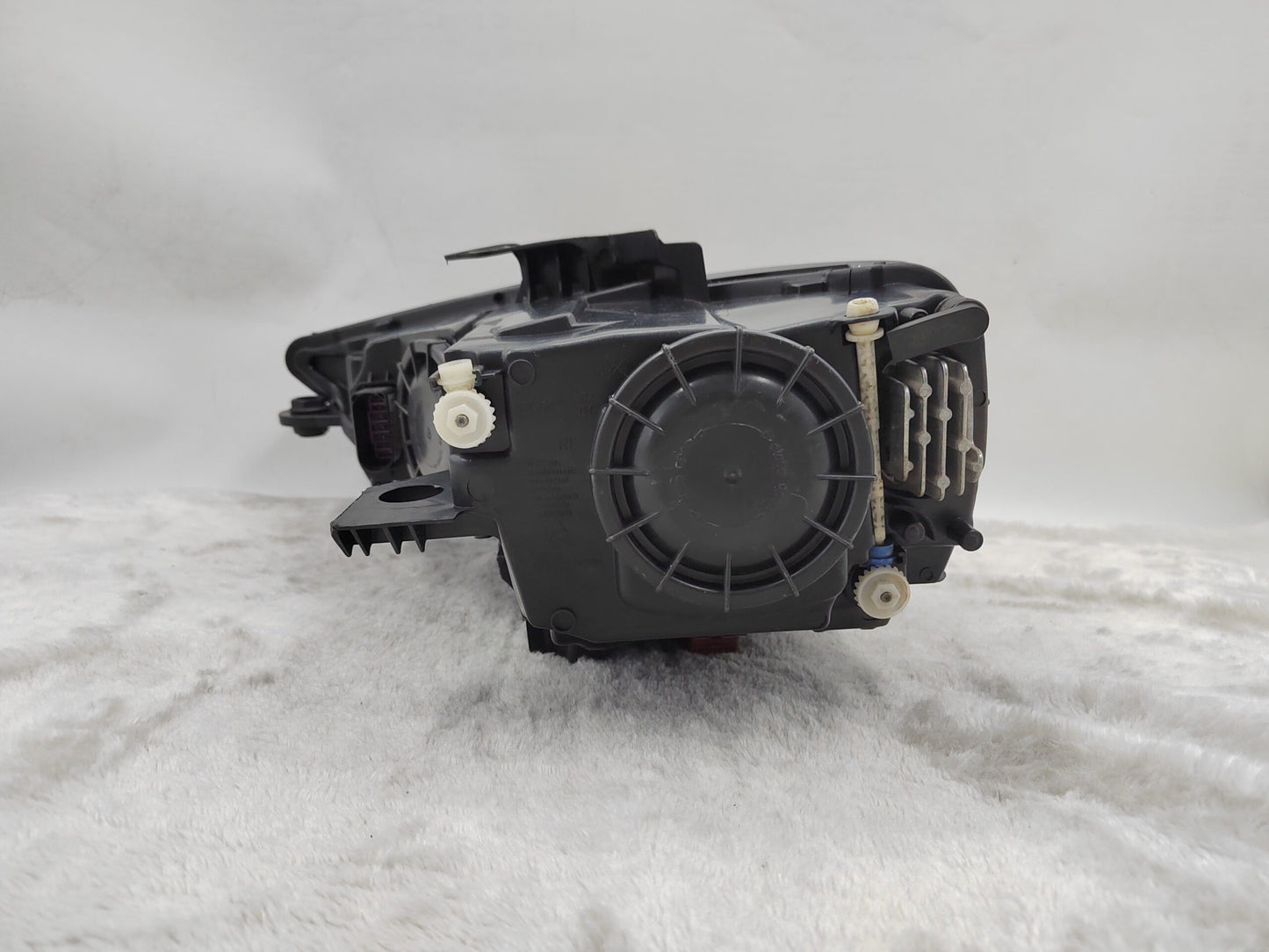 AUDI A3 8V 2013-2015 XENON Right Hand Side HEADLIGHT ASSEMBLY