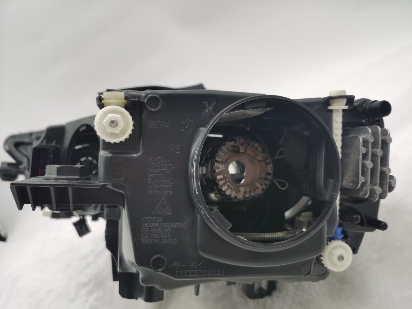 AUDI A3 8V 2013-2015 XENON Right Hand Side HEADLIGHT ASSEMBLY