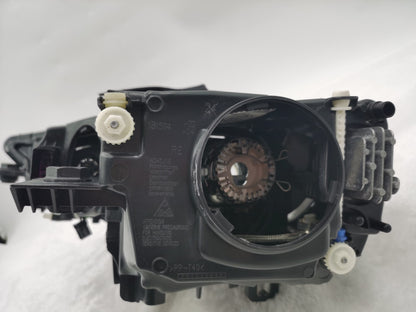 AUDI A3 8V 2013-2015 XENON Right Hand Side HEADLIGHT ASSEMBLY