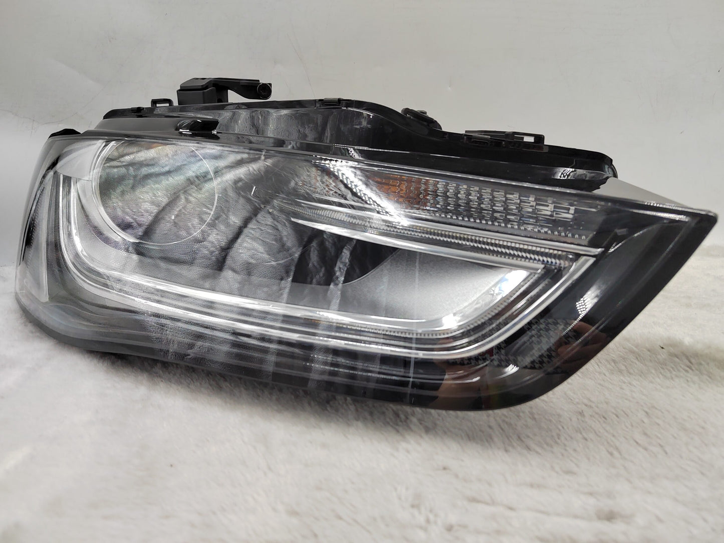 AUDI A4 B8 2011-2014 XENON RIGHT HAND SIDE HEADLIGHT ASSEMBLY