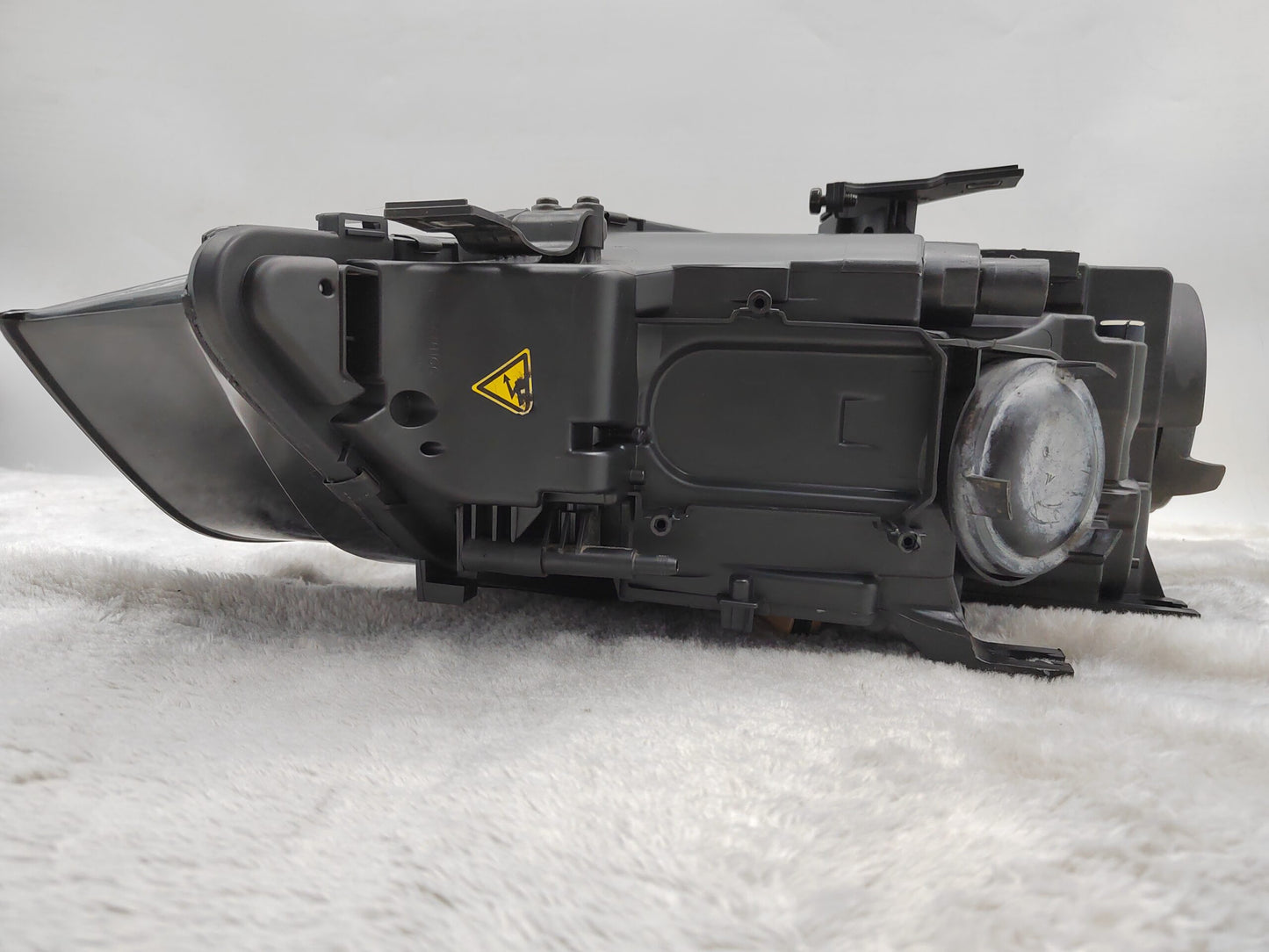 AUDI A4 B8 2011-2014 XENON RIGHT HAND SIDE HEADLIGHT ASSEMBLY