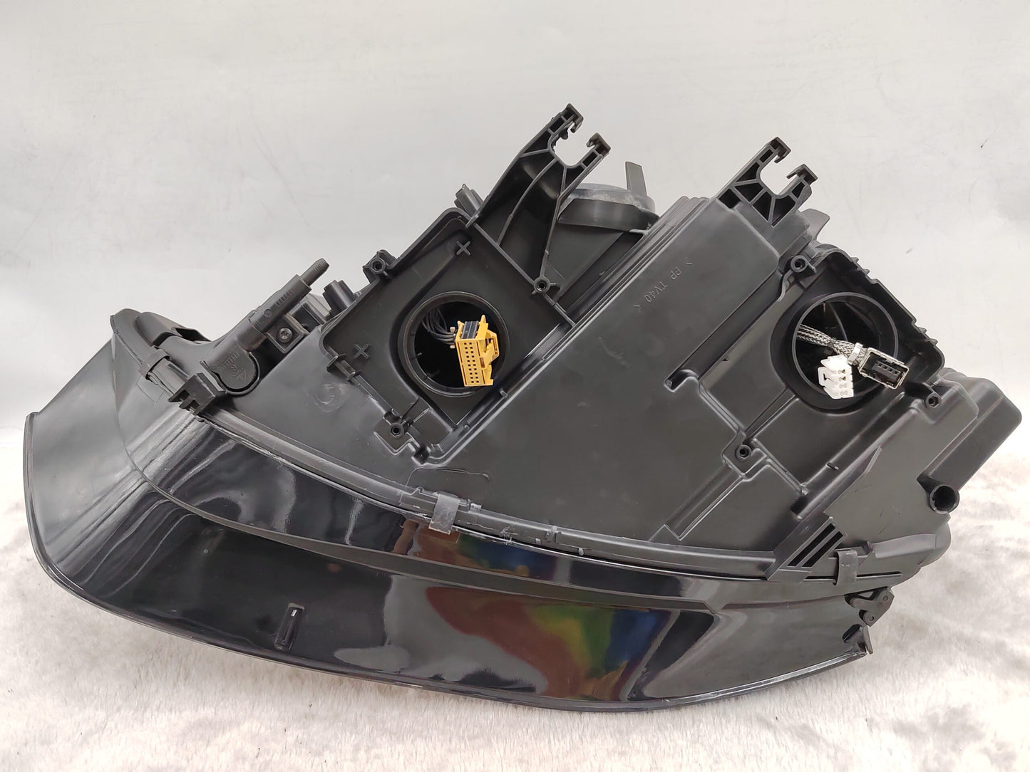AUDI A4 B8 2011-2014 XENON RIGHT HAND SIDE HEADLIGHT ASSEMBLY