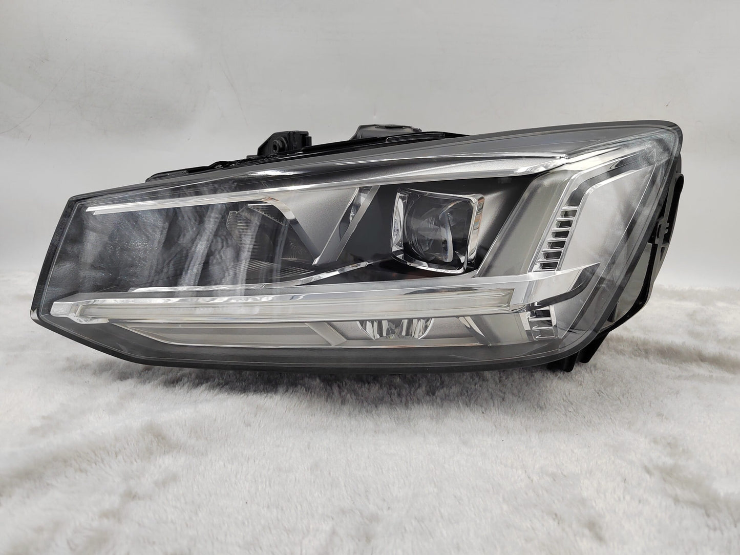 AUDI Q2 2016-2019 LED Left Hand Side HEADLIGHT ASSEMBLY