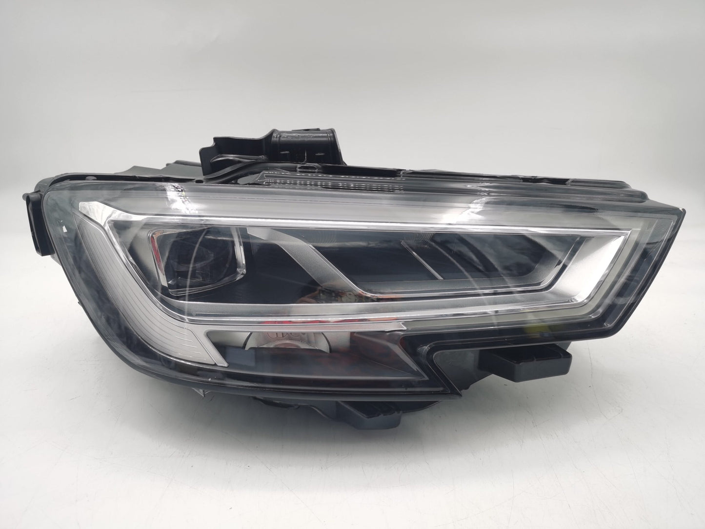 Audi A3 RS3 8V 2016-2019 LED RIGHT HAND SIDE HEADLIGHT ASSEMBLY