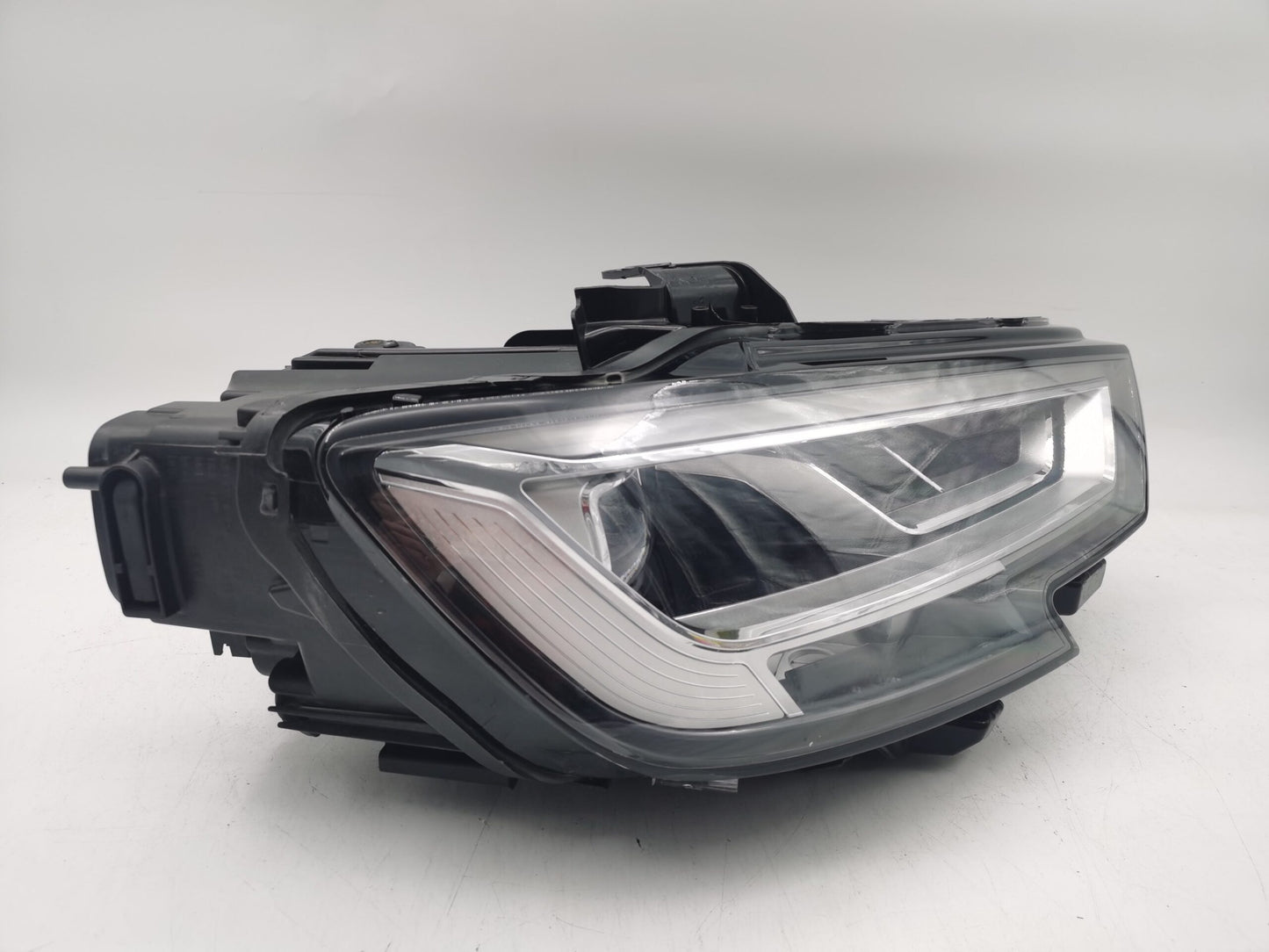 Audi A3 RS3 8V 2016-2019 LED RIGHT HAND SIDE HEADLIGHT ASSEMBLY