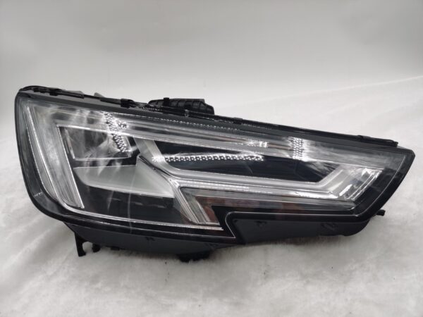 Audi A4 B9 2015-2019 LED RIGHT HAND SIDE HEADLIGHT ASSEMBLY