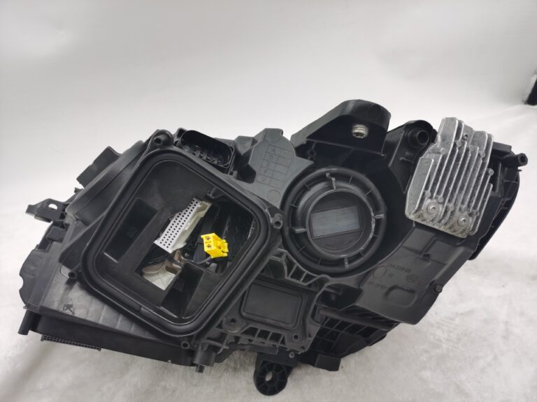 Mercedes-Benz C-CLASS W205 2018-2020 LED RIGHT HAND SIDE HEADLIGHT ASSEMBLY
