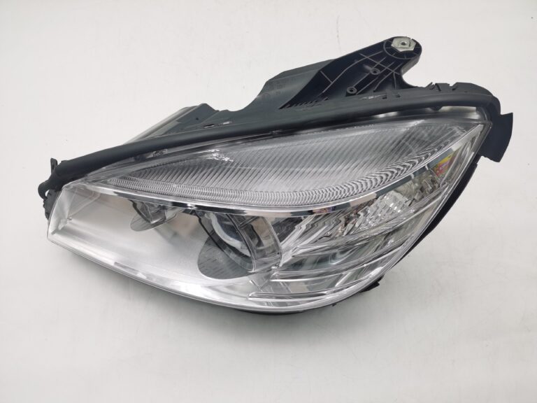 Mercedes-Benz C-CLASS W204 2007-2011 XENON LEFT HAND SIDE HEADLIGHT ASSEMBLY