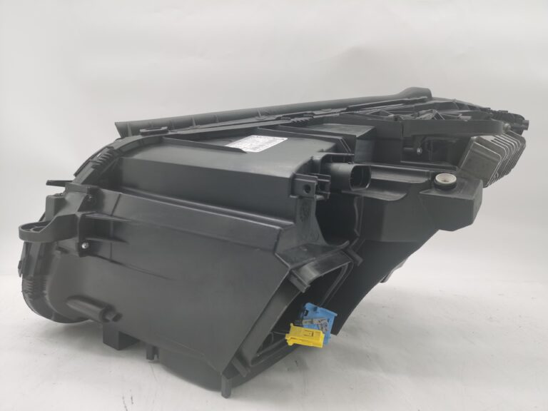 Mercedes-Benz C-CLASS W205 2014-2017 LED Right Hand Side Headlight Assembly