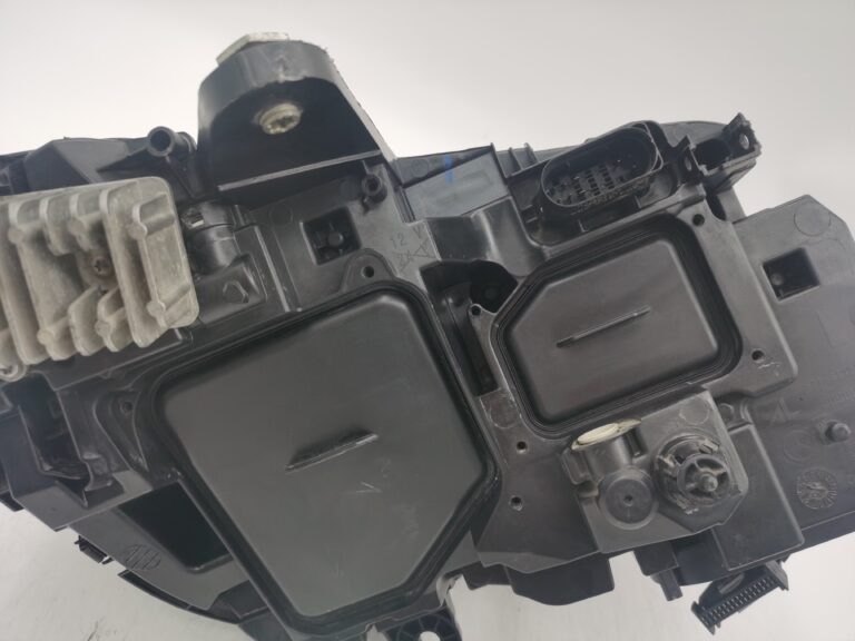 Mercedes-Benz C-CLASS W205 2014-2017 LED+XENON Left Hand Side Headlight Assembly