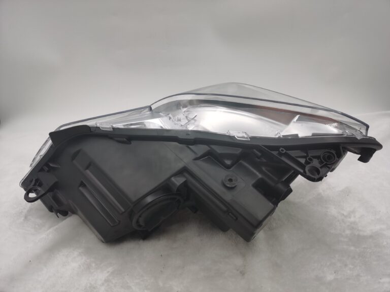 Mercedes-Benz E-CLASS W207 2009-2012 XENON Right Hand Side HEADLIGHT ASSEMBLY