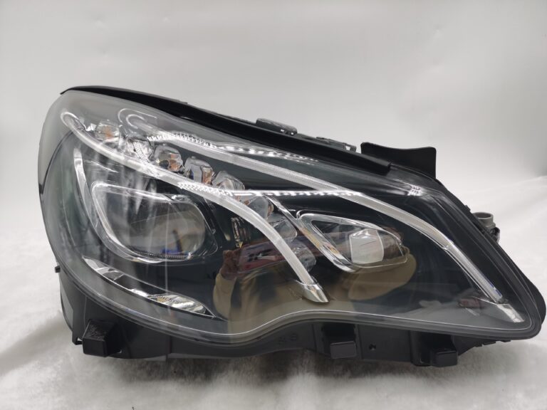 Mercedes-Benz E-CLASS W207 2013-2015 LENS LED Right Hand Side HEADLIGHT ASSEMBLY