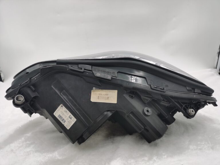 Mercedes-Benz E-CLASS W207 2013-2015 LENS LED Right Hand Side HEADLIGHT ASSEMBLY