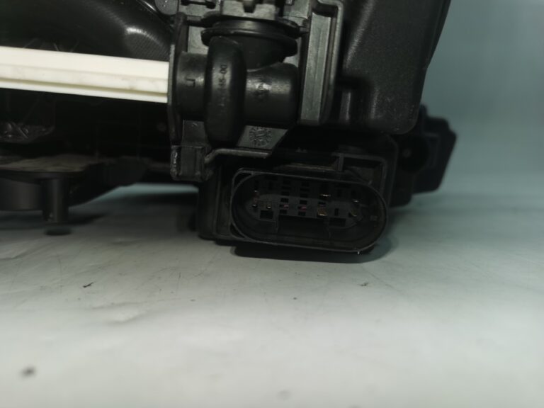 Mercedes-Benz E-CLASS W213 2016-2019 LED LEFT HAND SIDE HEADLIGHT ASSEMBLY